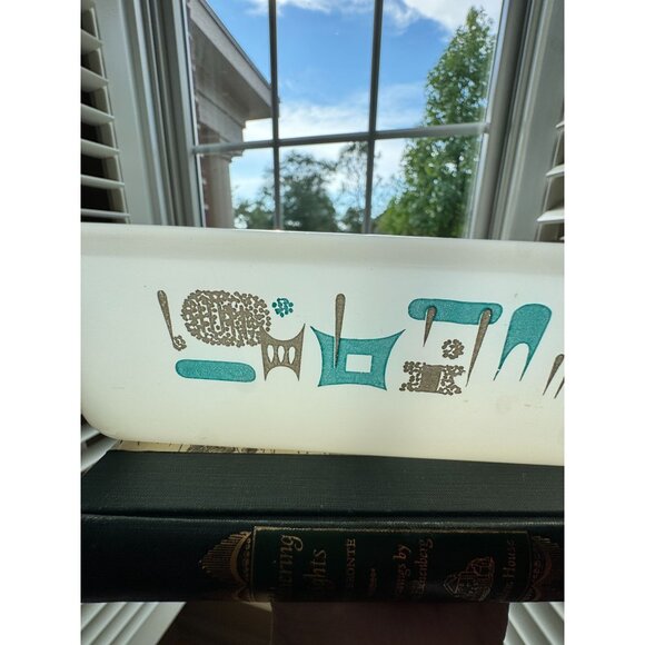 Vintage Fire King Atomic Blue Heaven Loaf Pan 5.5" X 10.5" X 2.5" White Glass - Picture 2 of 9